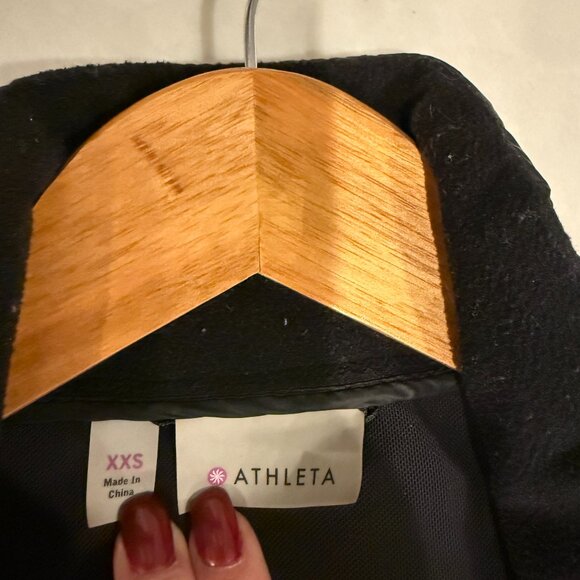 Athleta Rock Springs Quilted Vest - Picture 5 of 5